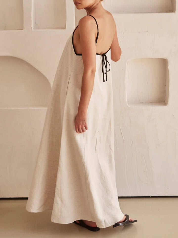 Abito Estivo a Bretelle con Contrasto – Stile A-line