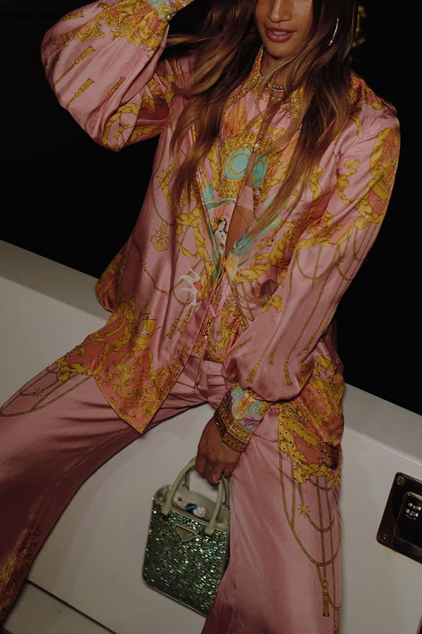 Completo “Mermaid Motel” con Camicia a Maniche Lunghe e Pantaloni a Vita Elasticizzata – Stampa Esotica