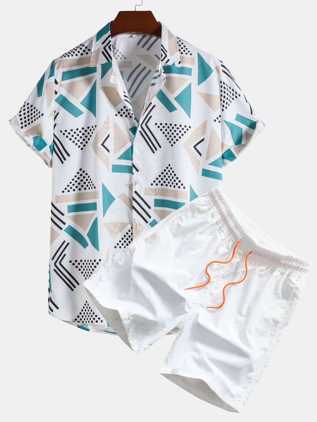 Completo Estivo con Camicia a Stampa Geometrica e Pantaloncini Abbinati