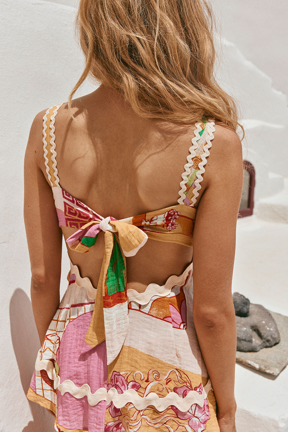 Carina – Completo Stampato con Top a Bretelle, Orlo a Onde e Pantaloni Larghi con Vita Elasticizzata