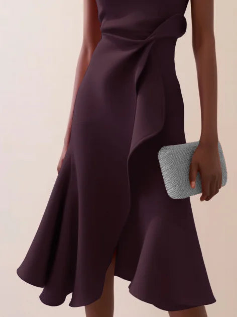 Abito Midi Elegante Senza Maniche con Nodo in Vita