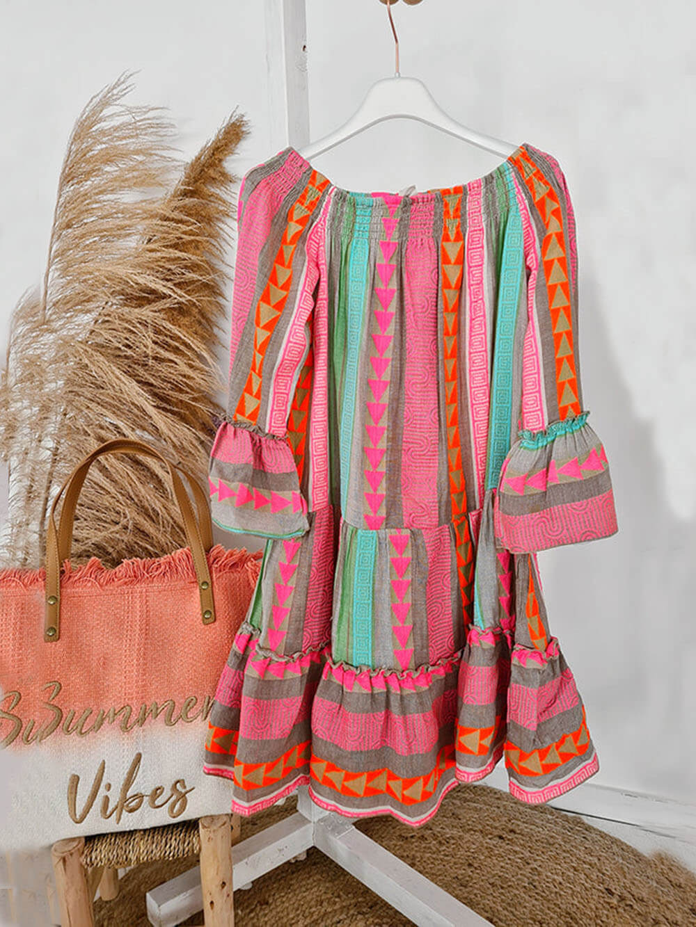 Abito Mini Lungo Boho con Spalle Scoperte e Stampa Etnica
