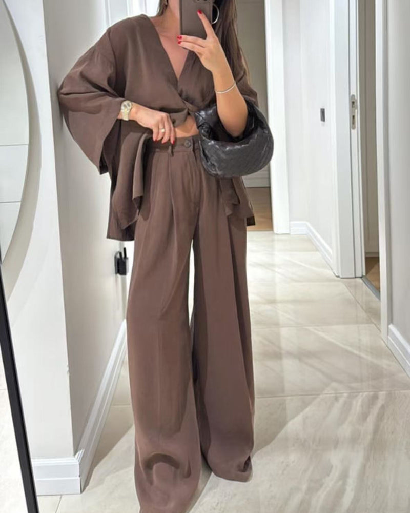 Completo Due Pezzi Casual con Top Scollo a V e Pantaloni Larghi