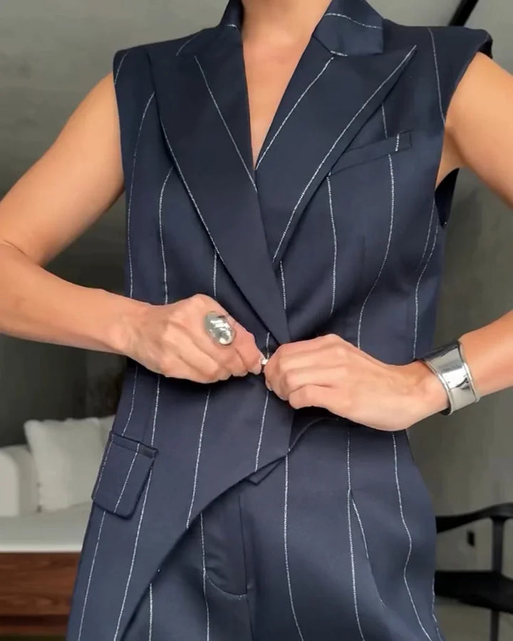 Completo Donna con Gilet Senza Maniche e Pantaloni a Righe