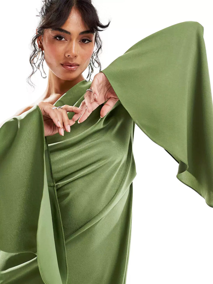 Abito Lungo Verde Monospalla con Orlo Asimmetrico | Eleganza Moderna con Carattere
