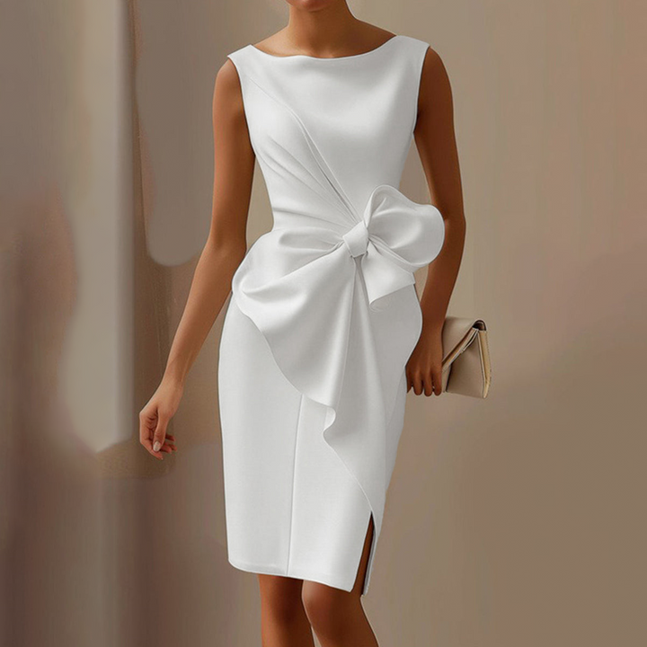 Abito Mini Chic con Scollo Rotondo – Eleganza Essenziale per Ogni Occasione
