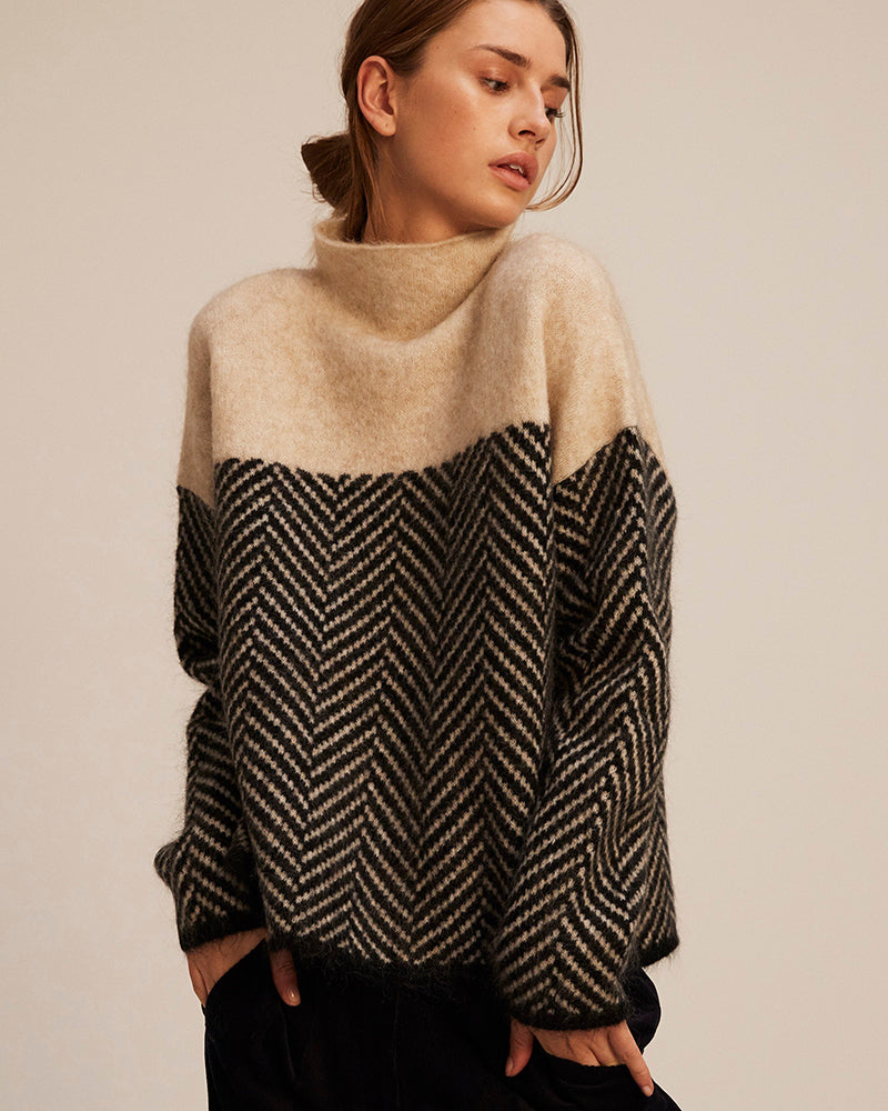 Chiara | Maglione Chevron Eleganza Moderna