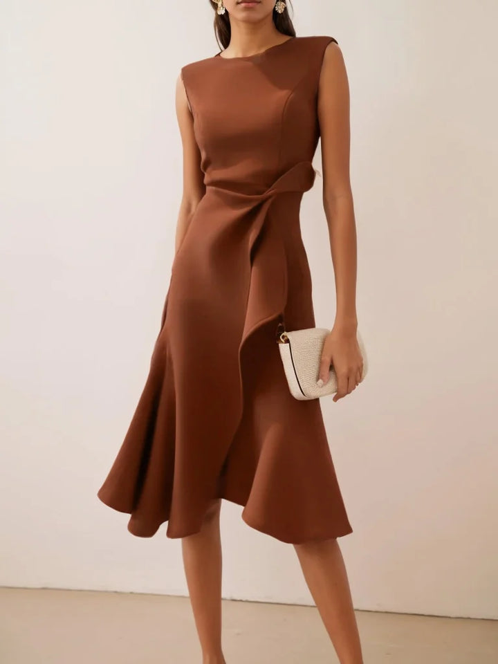 Abito Midi Elegante Senza Maniche con Nodo in Vita