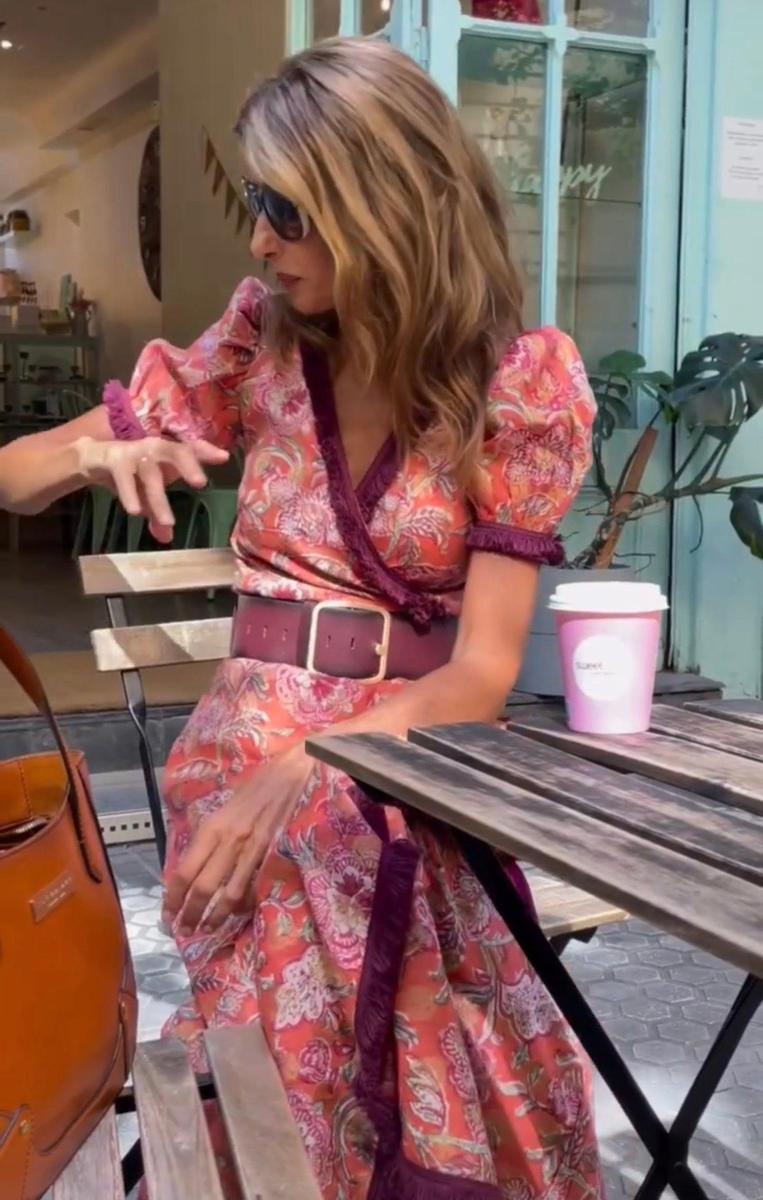 Abito Lungo Rosa Elegante con Maniche Corte