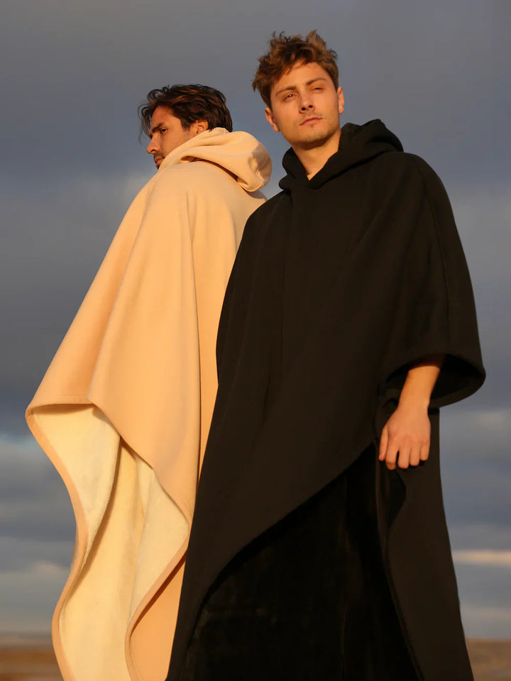 Aurora Hoodie Blanket – Il Tuo Rifugio di Comfort