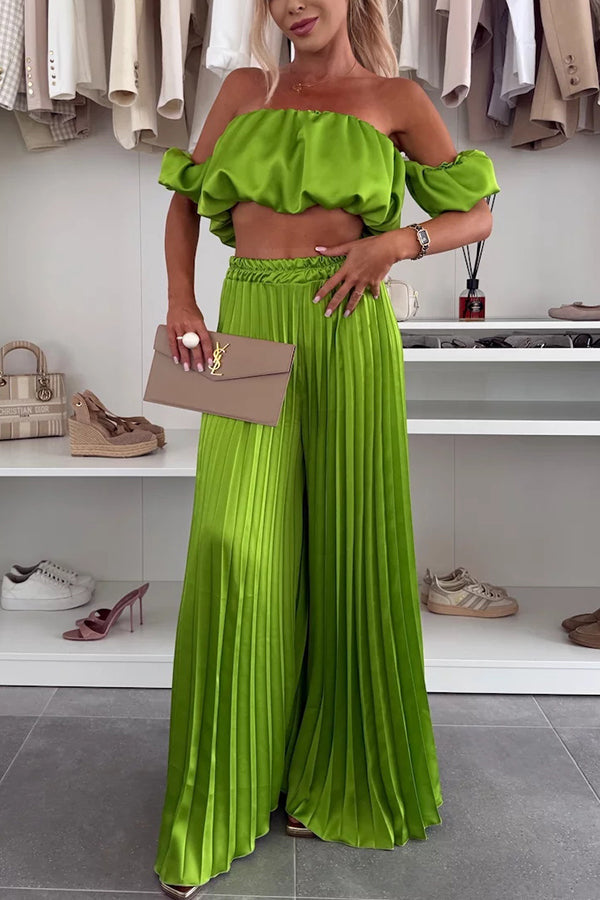 Jorie – Completo Elegante con Top Corto a Spalle Scoperte e Pantaloni Plissé a Gamba Larga