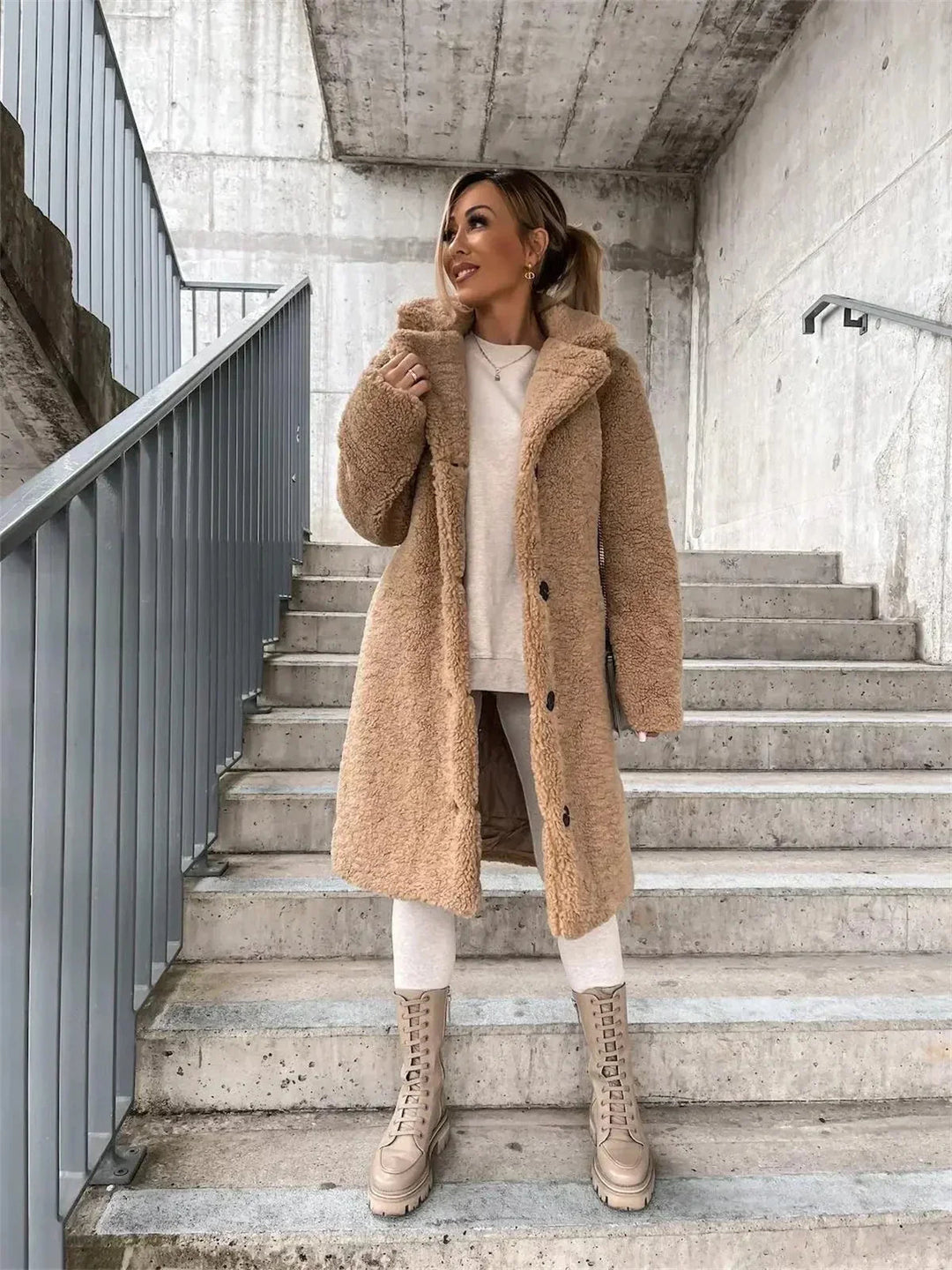 Gwenna | Cappotto Teddy con Bottoni
