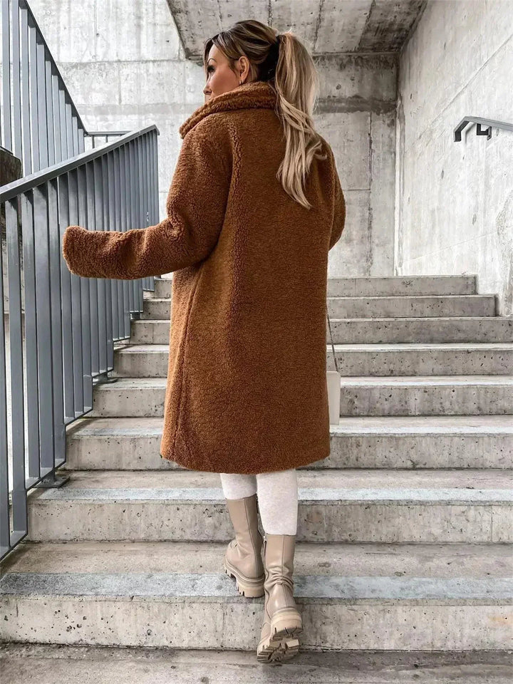 Gwenna | Cappotto Teddy con Bottoni