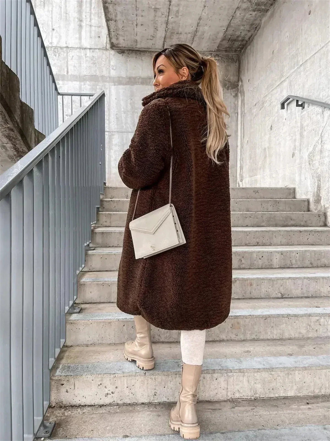 Gwenna | Cappotto Teddy con Bottoni