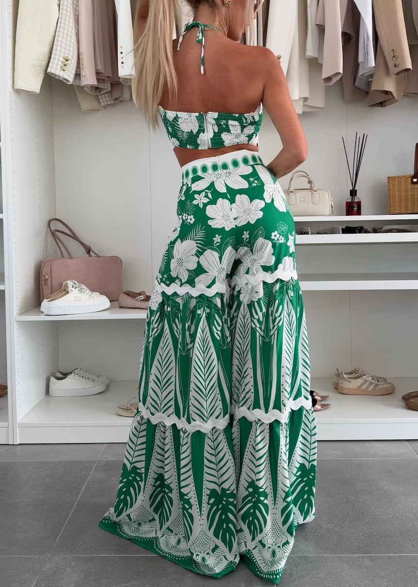 Set Estivo “Cassie” con Top Allacciato al Collo e Pantaloni a Gamba Larga – Stampa Tropicale