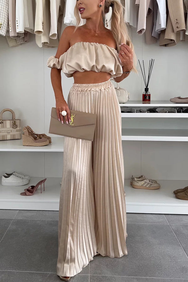 Jorie – Completo Elegante con Top Corto a Spalle Scoperte e Pantaloni Plissé a Gamba Larga