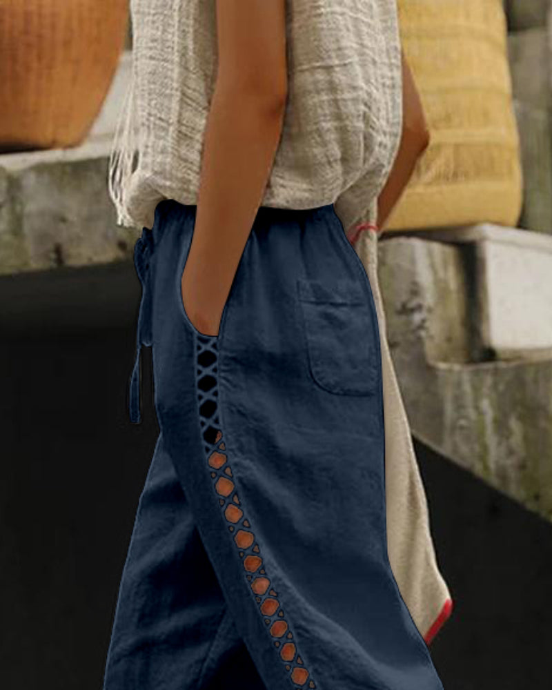 Pantaloni Lunghi con Tasche e Dettaglio in Pizzo Intagliato Laterale