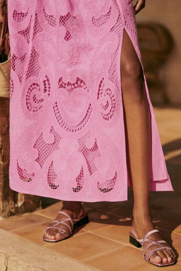 Set Due Pezzi con Ricami Cut-out e Gonna Lunga con Spacco