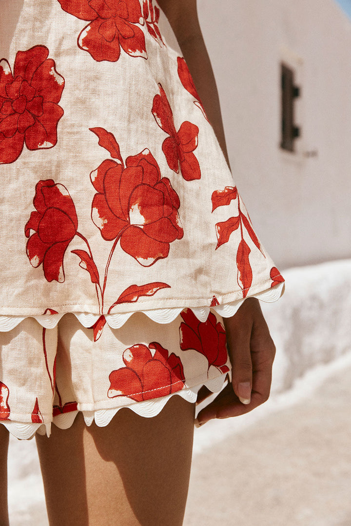 Rosella – Completo Floreale con Top a Balza e Pantaloncini a Vita Elasticizzata con Bordo Ondulato