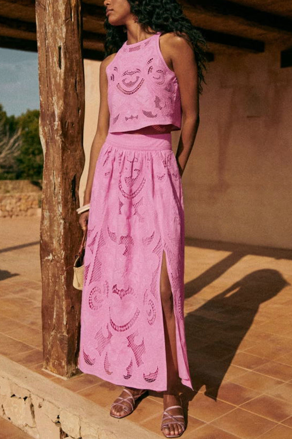 Set Due Pezzi con Ricami Cut-out e Gonna Lunga con Spacco