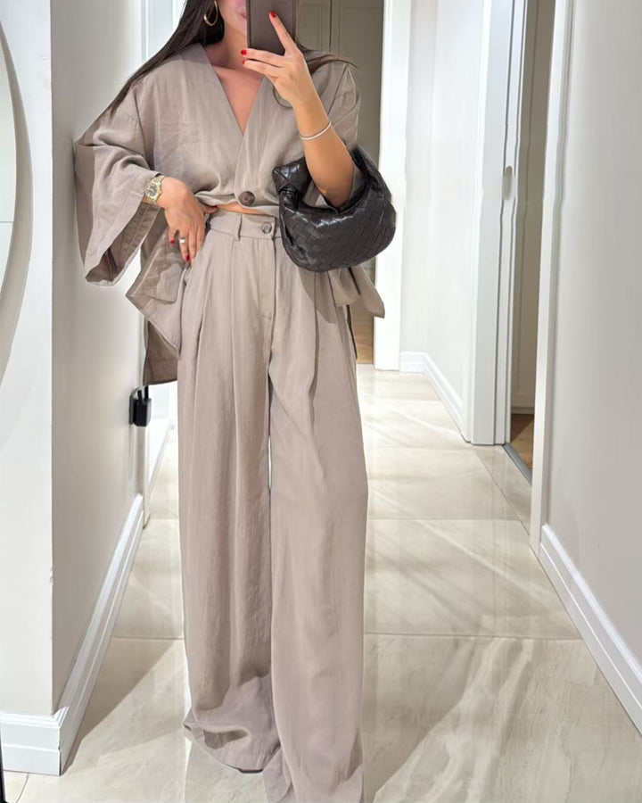 Completo Due Pezzi Casual con Top Scollo a V e Pantaloni Larghi