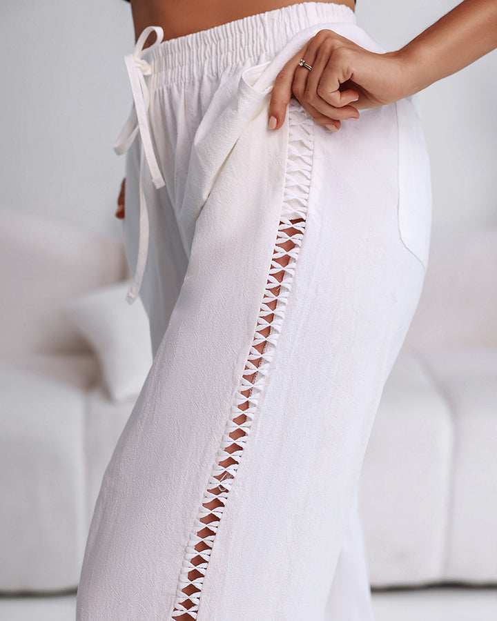 Pantaloni Lunghi con Tasche e Dettaglio in Pizzo Intagliato Laterale