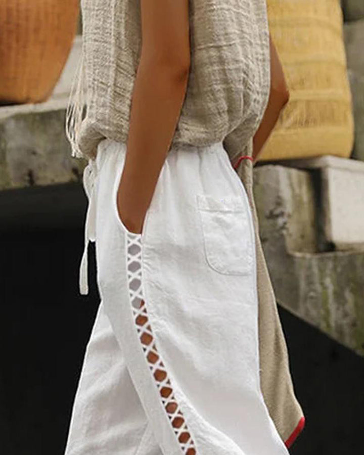 Pantaloni Lunghi con Tasche e Dettaglio in Pizzo Intagliato Laterale