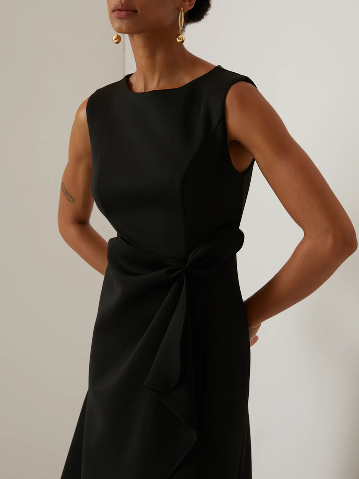 Abito Midi Elegante Senza Maniche con Nodo in Vita