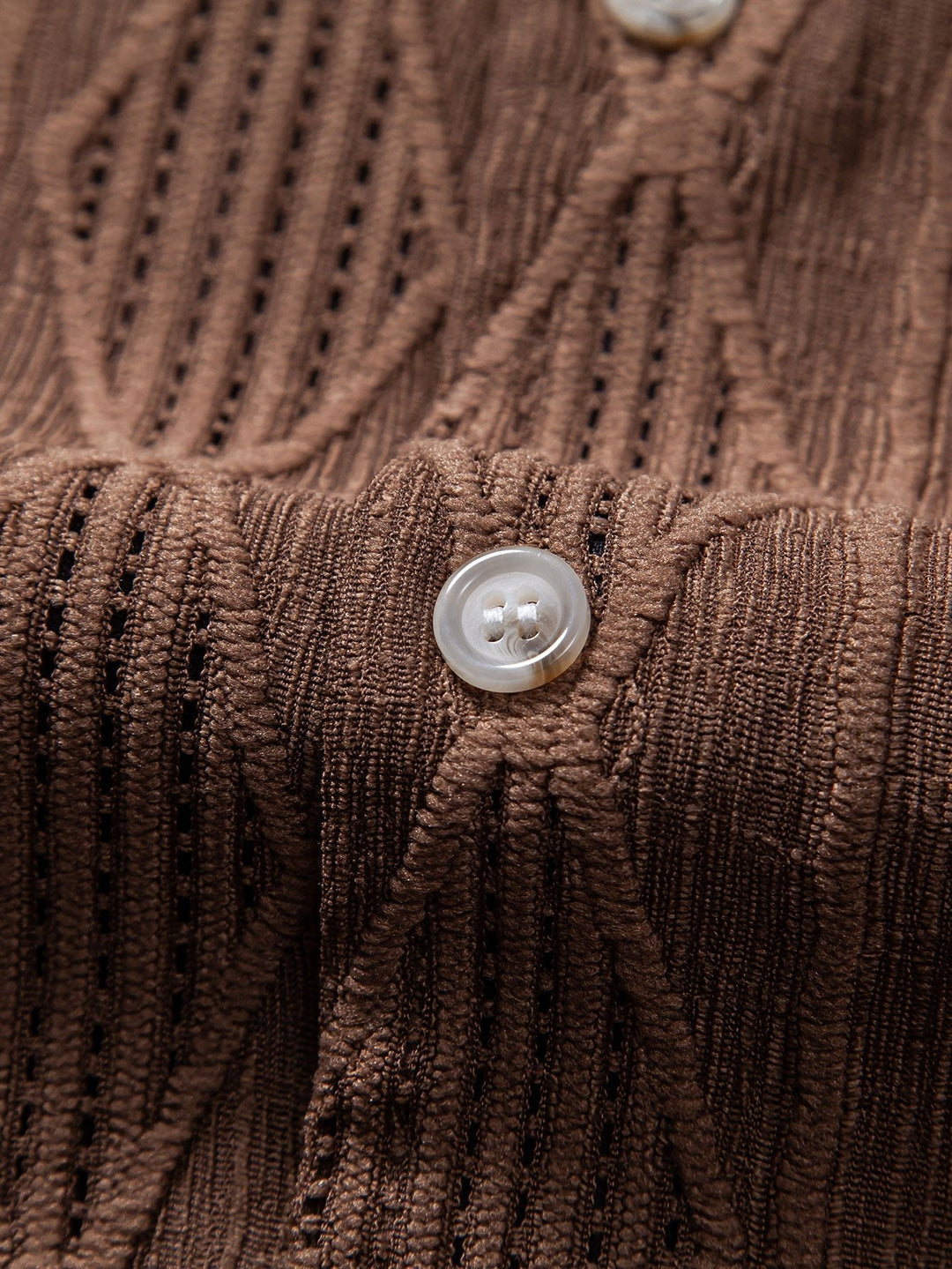 Completo Estivo con Camicia Jacquard Geometrica e Pantaloni in Lino