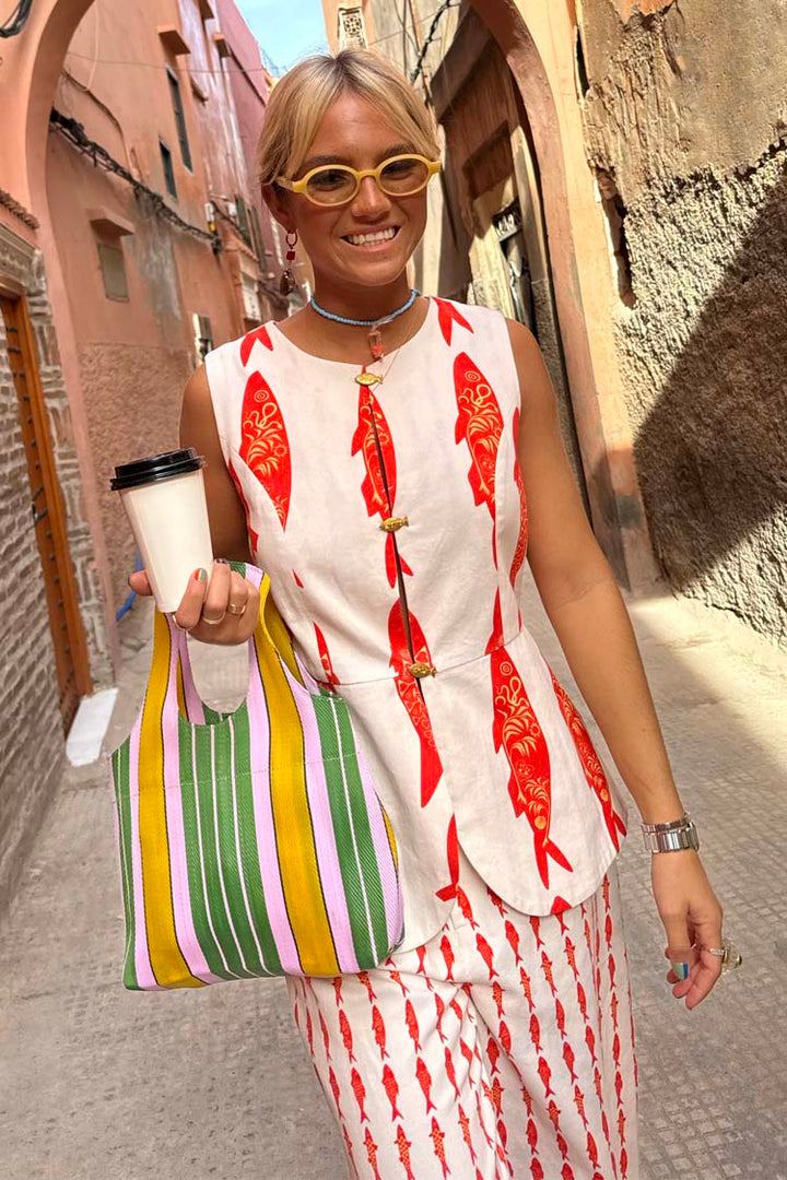 Gilet Estivo con Bottoni in Metallo e Stampa Portafortuna – Stile Mediterraneo